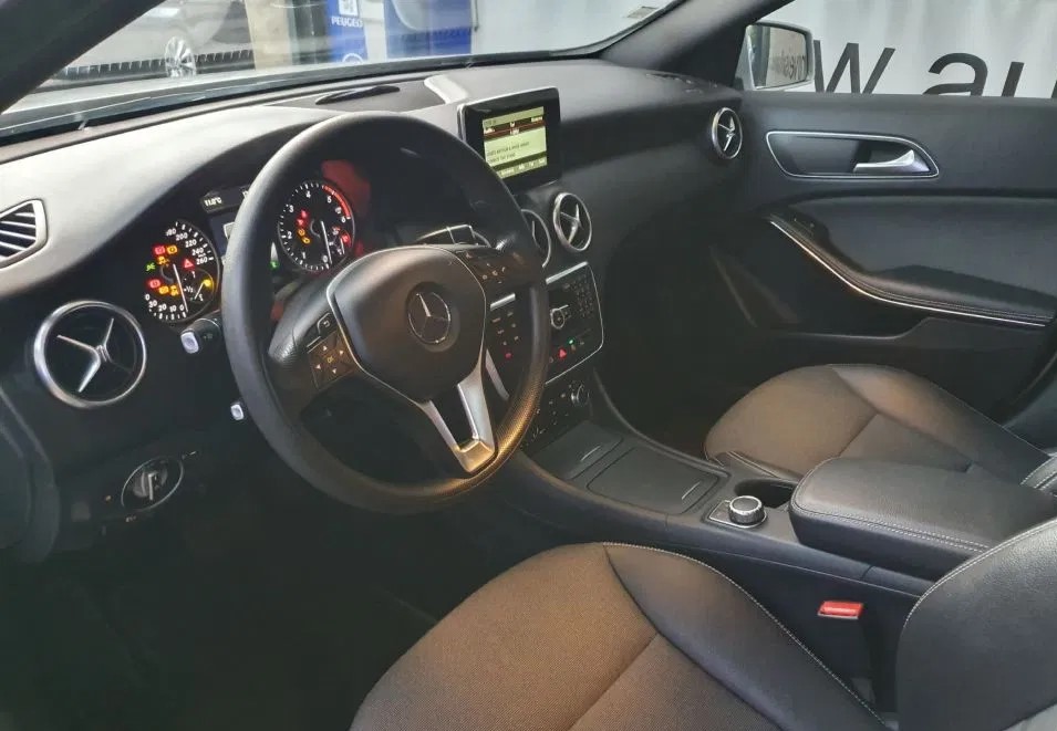 MERCEDES A CLASS (01/04/2015) - 